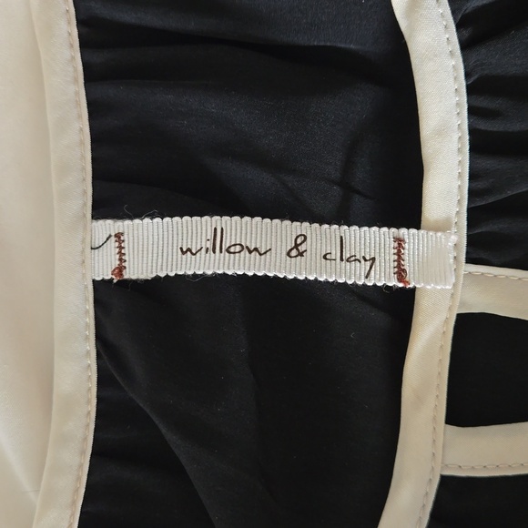 High Low Flowy Dress Black & Ivory - Picture 3 of 5